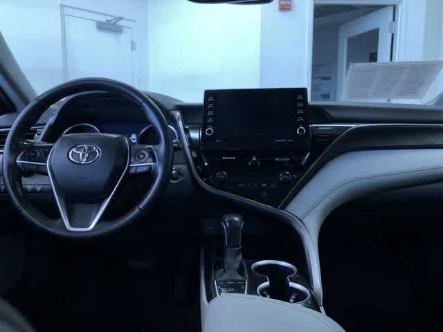 Thumbnail: 2023 Toyota Camry - 17