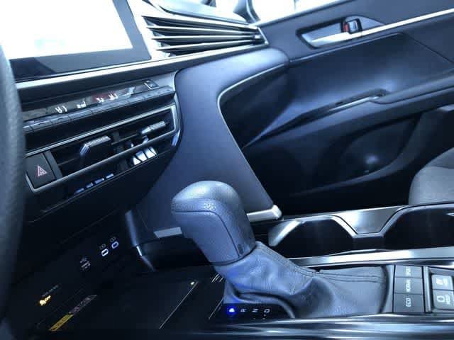 Thumbnail: 2025 Toyota Camry - 30