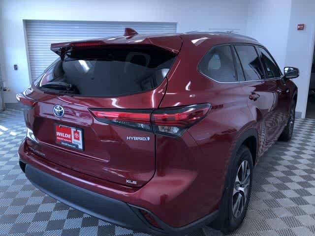 Thumbnail: 2021 Toyota Highlander - 35