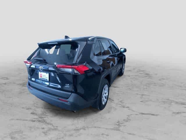 Thumbnail: 2022 Toyota RAV4 - 9