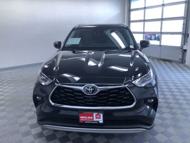 Thumbnail: 2020 Toyota Highlander - 6