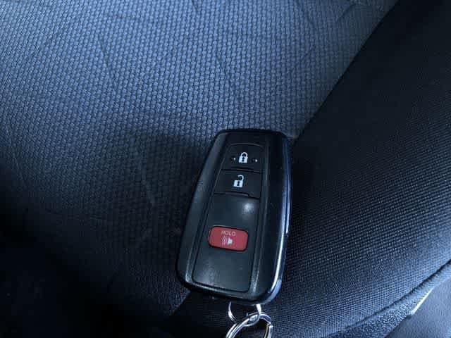 Thumbnail: 2025 Toyota RAV4 - 33