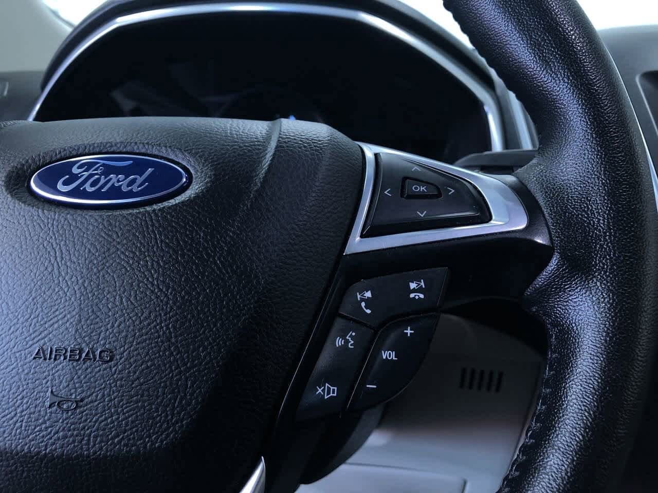 Thumbnail: 2016 Ford Edge - 26