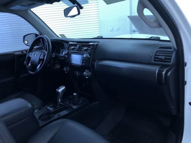 Thumbnail: 2017 Toyota 4Runner - 25