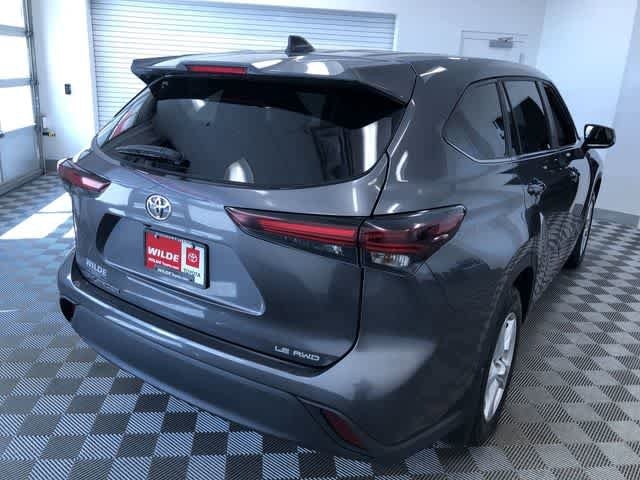 Thumbnail: 2024 Toyota Highlander - 37