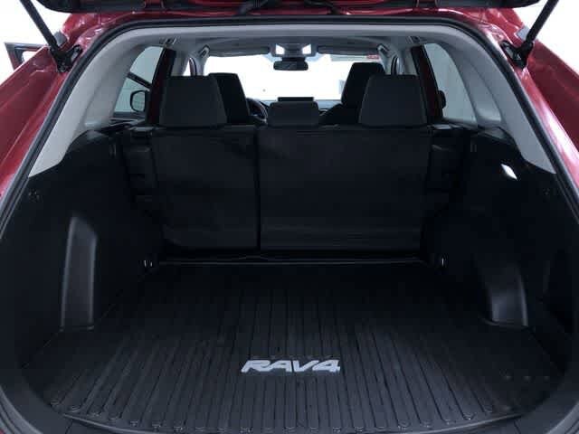 Thumbnail: 2023 Toyota RAV4 - 31