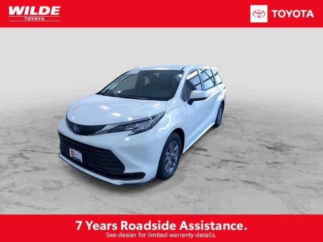 Thumbnail: 2023 Toyota Sienna - 5