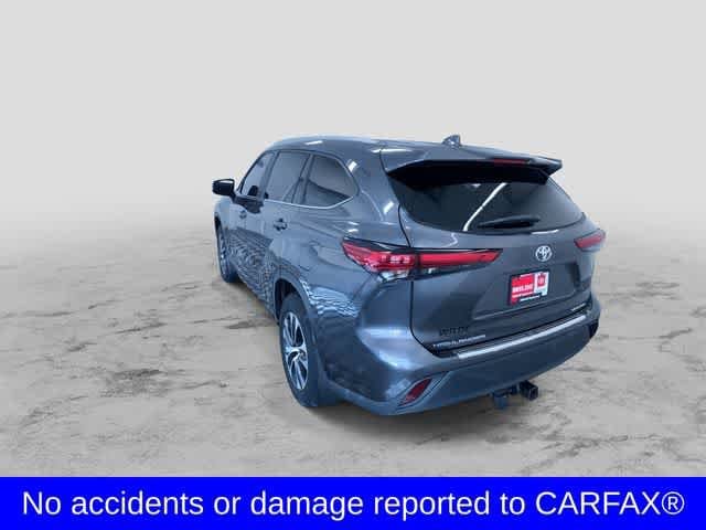 Thumbnail: 2023 Toyota Highlander - 8