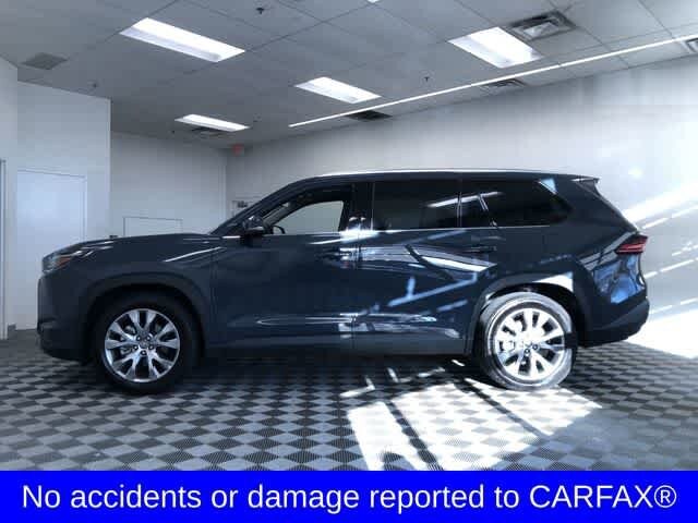 2025 Toyota Grand Highlander Limited photo 3