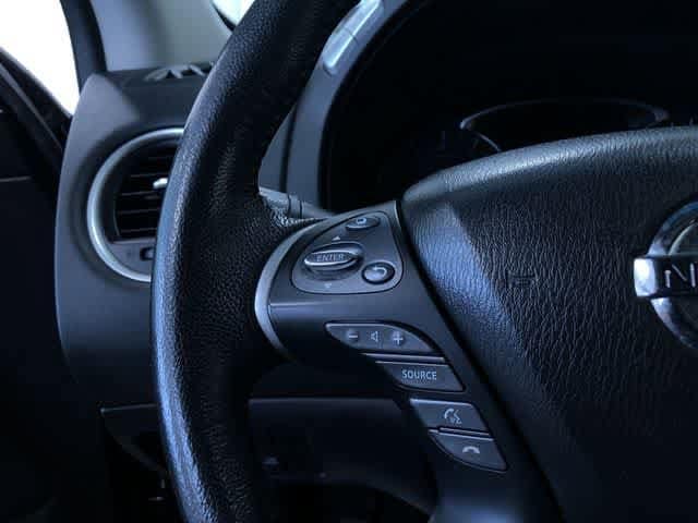 Thumbnail: 2015 Nissan Pathfinder - 26