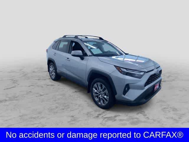 Thumbnail: 2022 Toyota RAV4 - 3