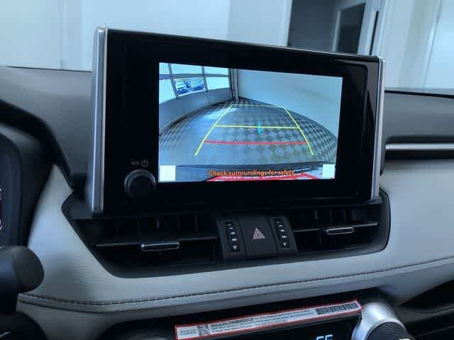 Thumbnail: 2025 Toyota RAV4 - 27