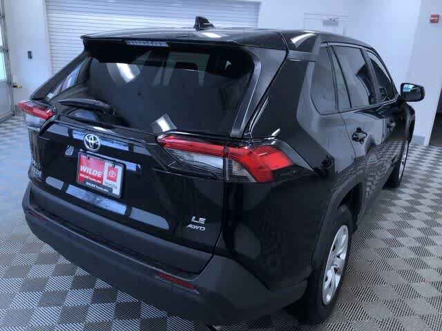 Thumbnail: 2025 Toyota RAV4 - 32