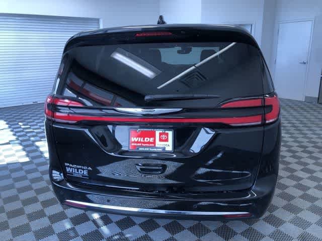 Thumbnail: 2025 Chrysler Pacifica - 14