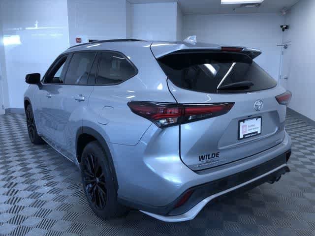 Thumbnail: 2025 Toyota Highlander - 12