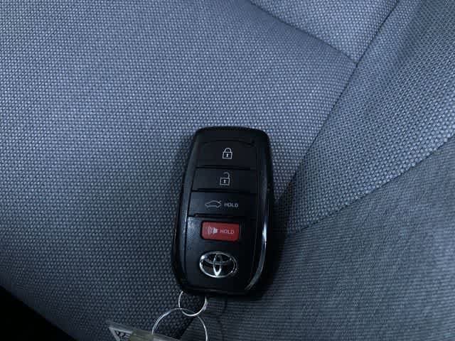 Thumbnail: 2025 Toyota Camry - 31