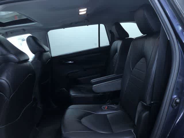 Thumbnail: 2021 Toyota Highlander - 20