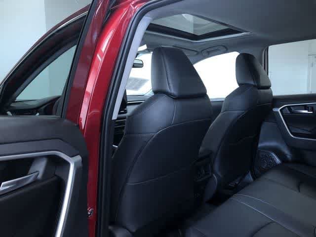 Thumbnail: 2025 Toyota RAV4 - 11