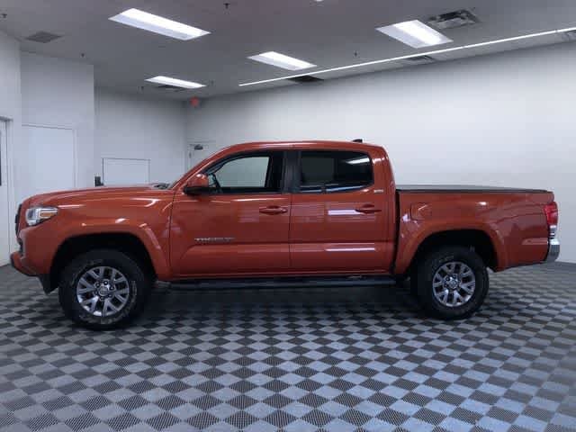 Thumbnail: 2017 Toyota Tacoma - 3