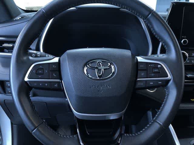 Thumbnail: 2025 Toyota Highlander - 24