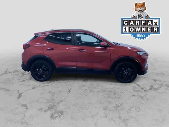 2024 Buick Encore GX Sport Touring photo 2