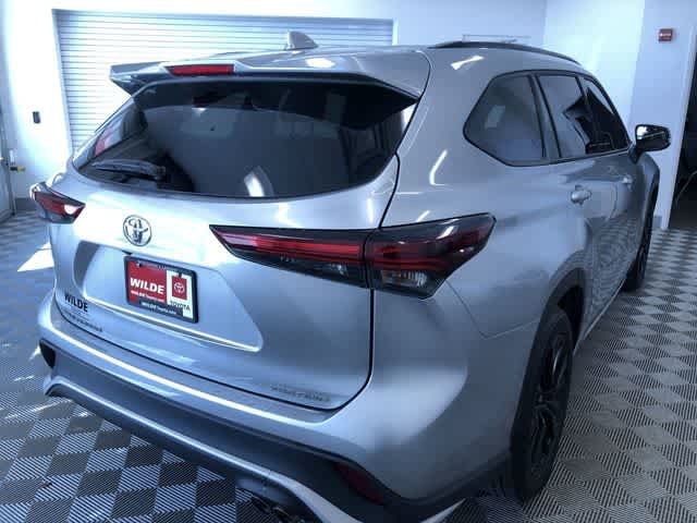 Thumbnail: 2025 Toyota Highlander - 35