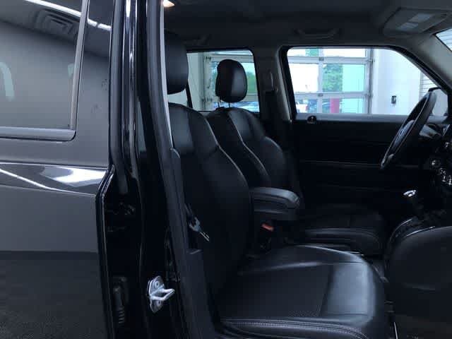 Thumbnail: 2016 Jeep Patriot - 23