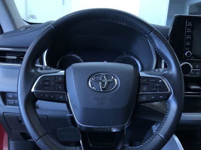 Thumbnail: 2021 Toyota Highlander - 25