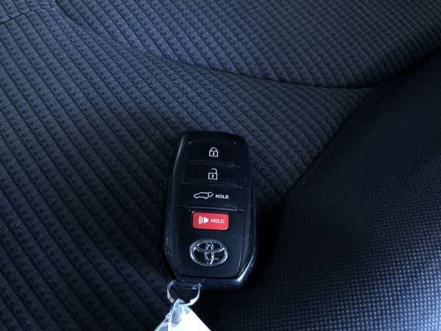 Thumbnail: 2024 Toyota Highlander - 34