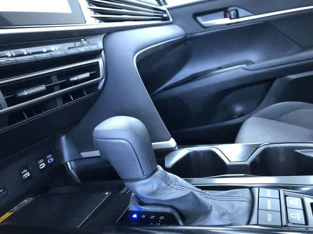 Thumbnail: 2025 Toyota Camry - 30