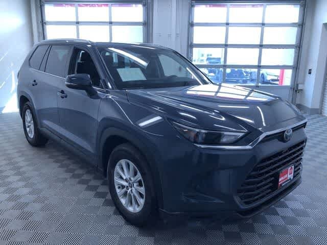 Thumbnail: 2025 Toyota Grand Highlander - 38