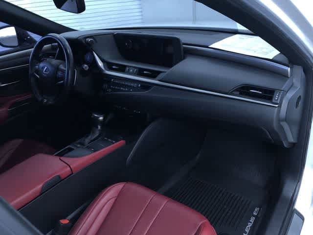 Thumbnail: 2019 Lexus ES - 24