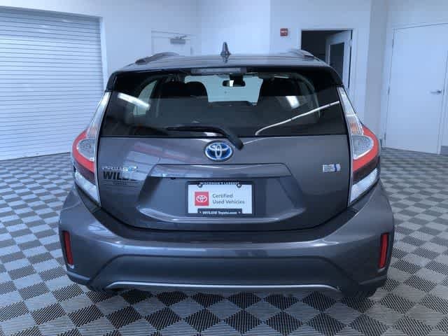 Thumbnail: 2018 Toyota Prius c - 13