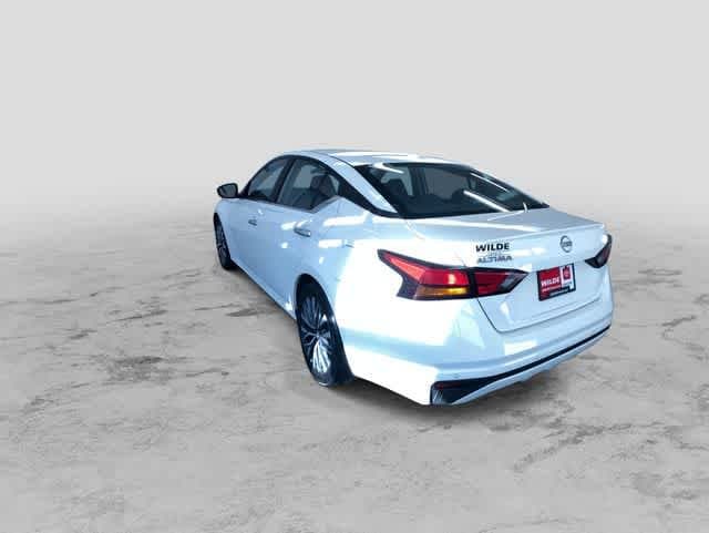 Thumbnail: 2025 Nissan Altima - 8