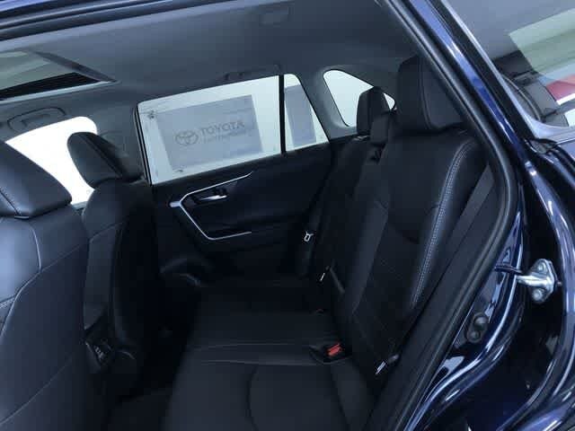 Thumbnail: 2025 Toyota RAV4 - 12