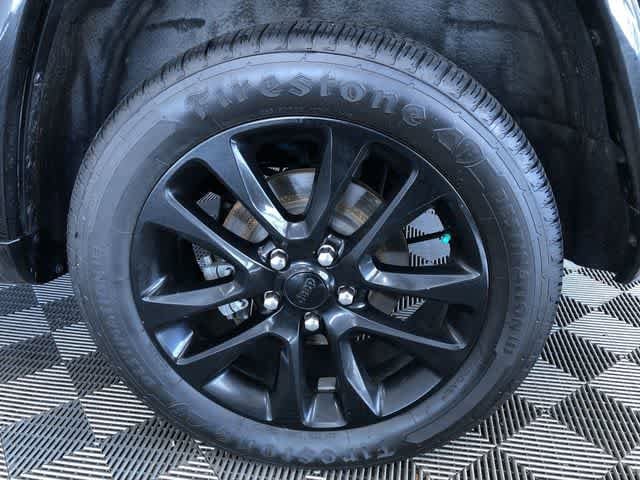 Thumbnail: 2020 Jeep Grand Cherokee - 16