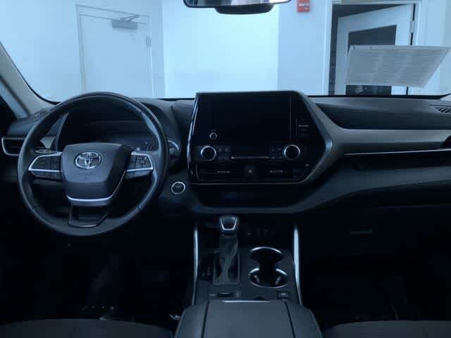 Thumbnail: 2024 Toyota Highlander - 19