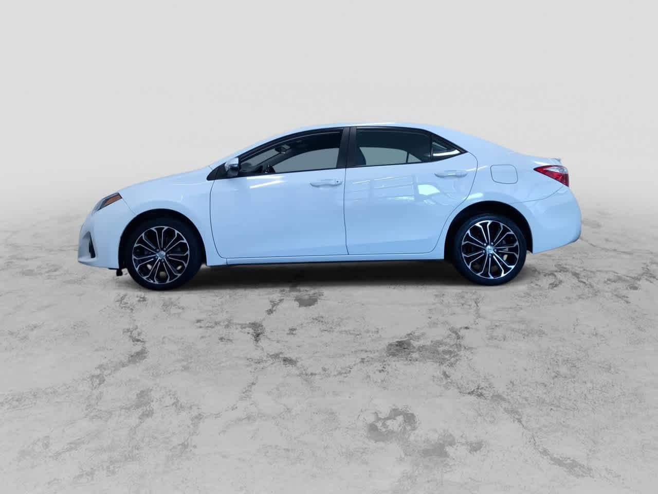 Thumbnail: 2016 Toyota Corolla - 6