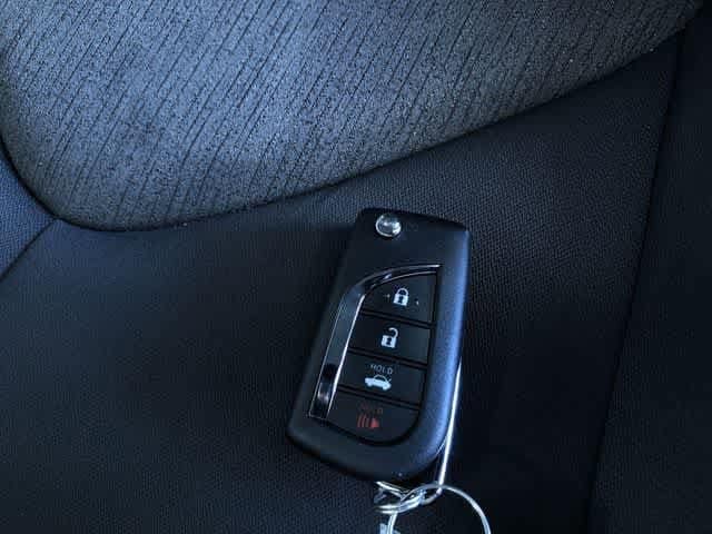 Thumbnail: 2023 Toyota Camry - 31