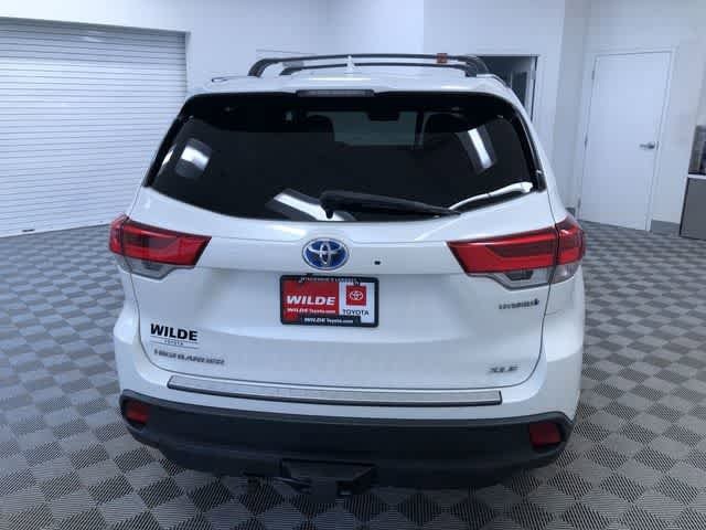 Thumbnail: 2019 Toyota Highlander - 8