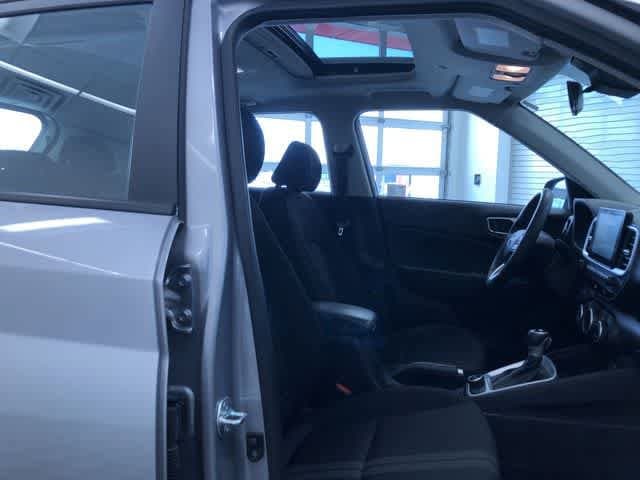 Thumbnail: 2025 Hyundai Venue - 23