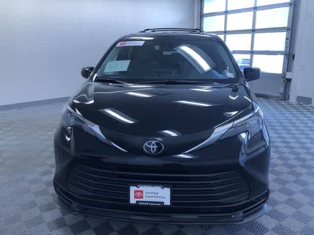 Thumbnail: 2026 Toyota Sienna - 14
