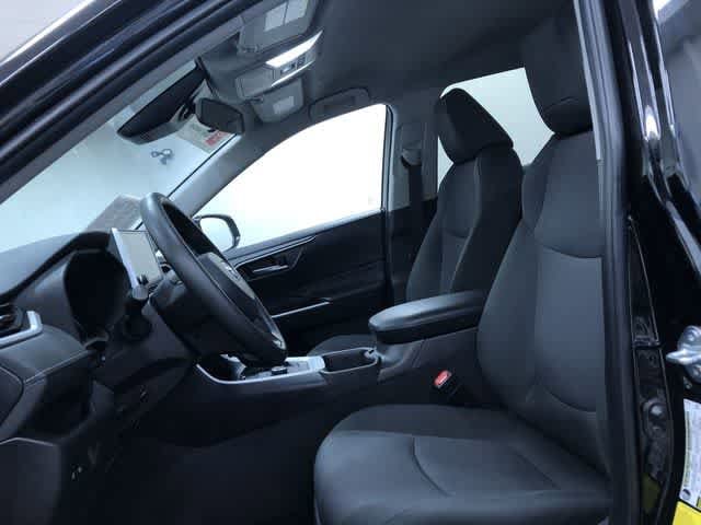 Thumbnail: 2025 Toyota RAV4 - 18