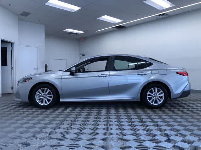 Thumbnail: 2025 Toyota Camry - 12