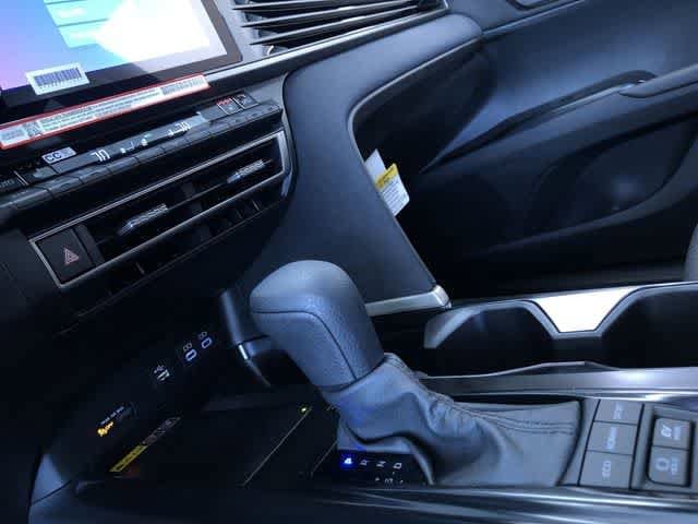 Thumbnail: 2026 Toyota Camry - 21