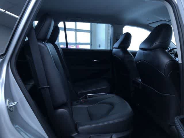 Thumbnail: 2025 Toyota Grand Highlander - 21