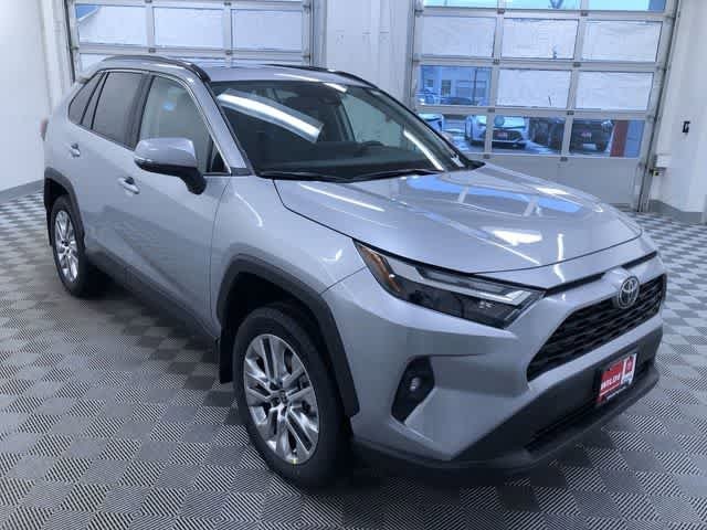 Thumbnail: 2025 Toyota RAV4 - 28