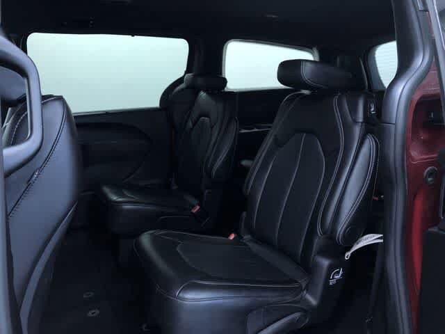 Thumbnail: 2025 Chrysler Pacifica - 21