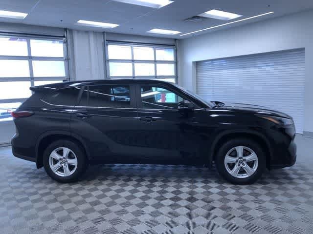 Thumbnail: 2024 Toyota Highlander - 37