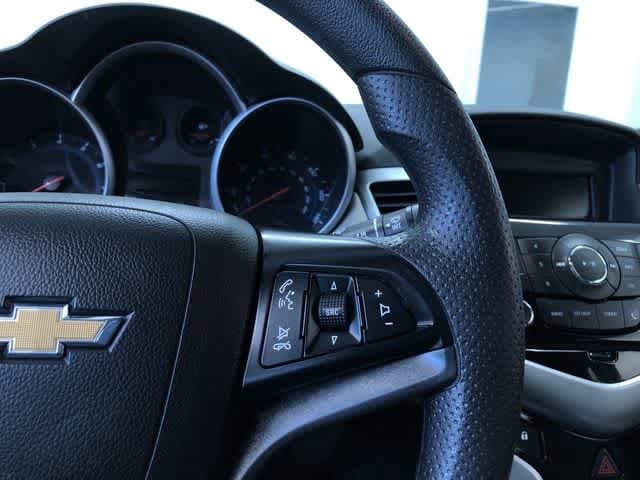 Thumbnail: 2013 Chevrolet Cruze - 25
